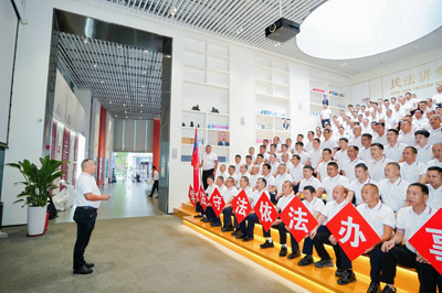 鐵保宏泰保安公司組織安保骨干隊(duì)員開展法制教育活動(dòng)